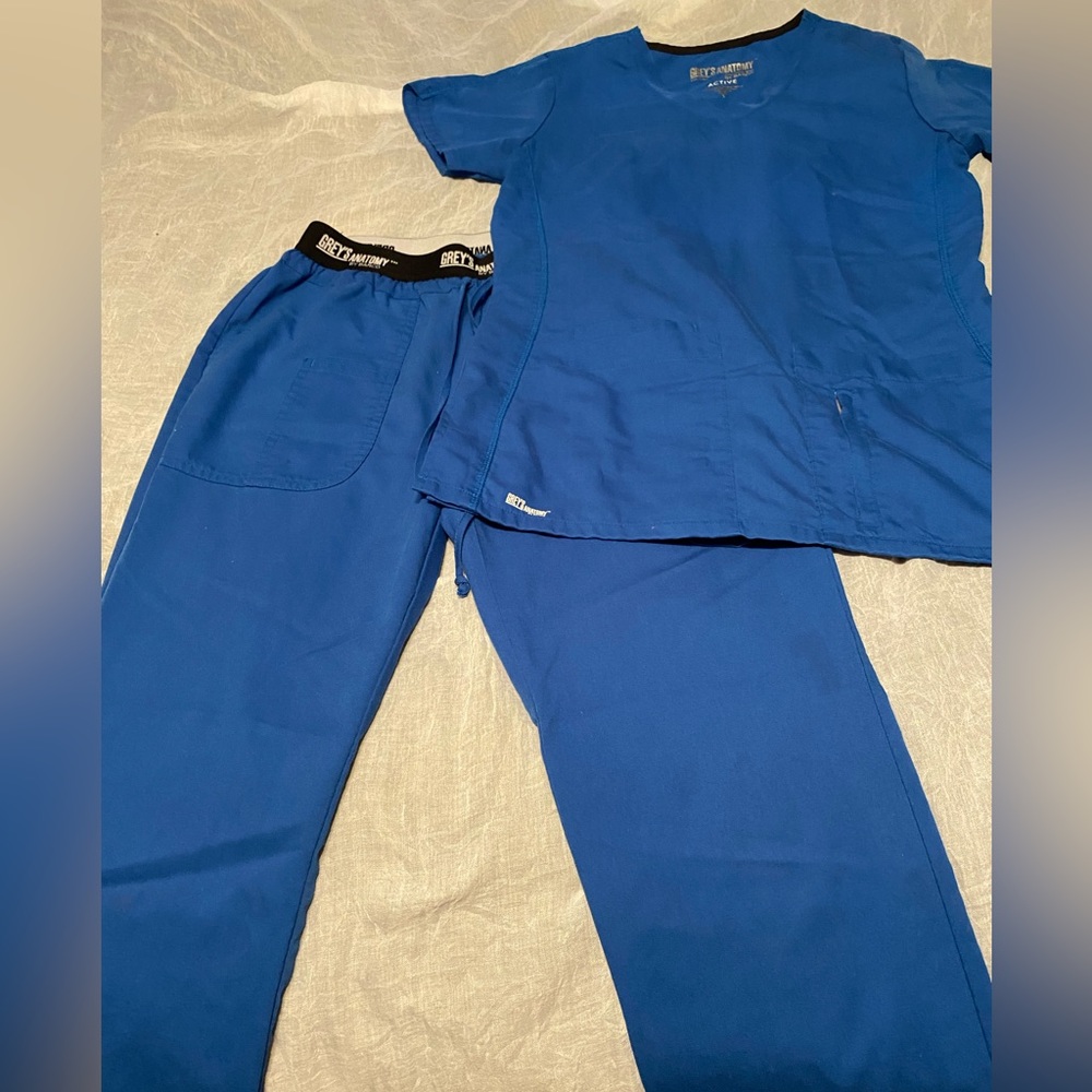 Blue Greys Anatomy scrub set